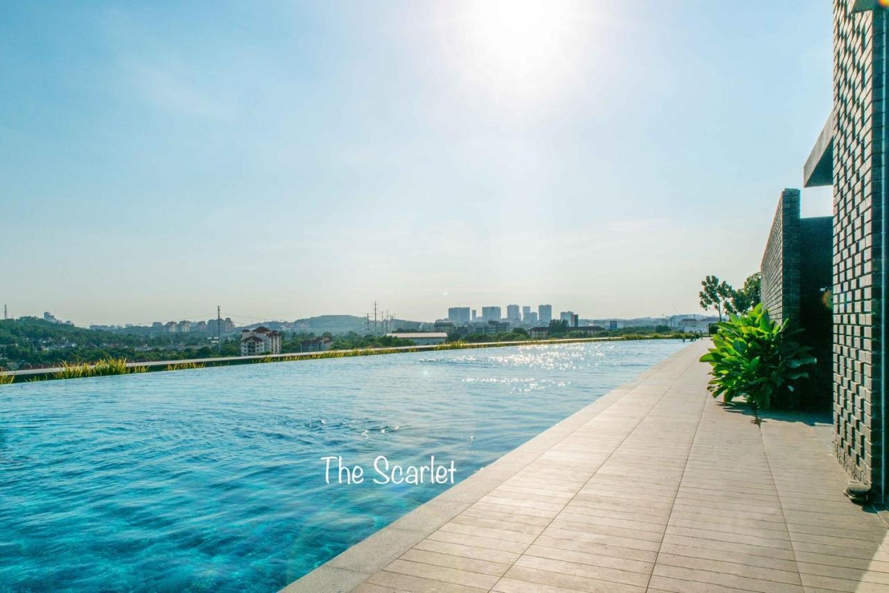 Appartamento The Scarlet @ Sunway Gandaria Kampong Sungai Ramal Dalam Esterno foto